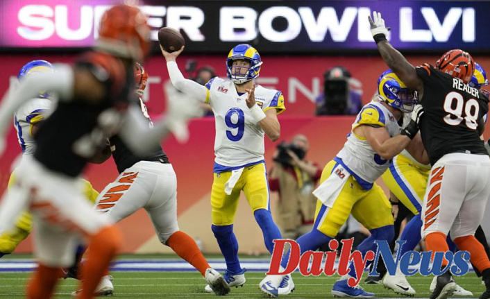 Super Bowl Live: Rams lead 13-10 at half; Beckham injured