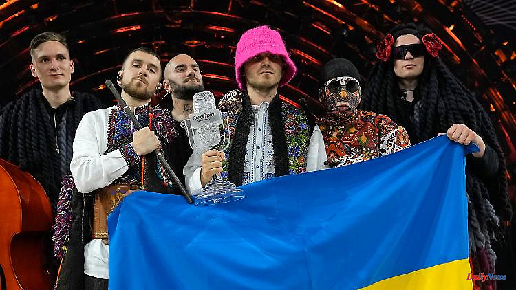 Money for Ukrainian troops: Kalush Orchestra auctions ESC trophy