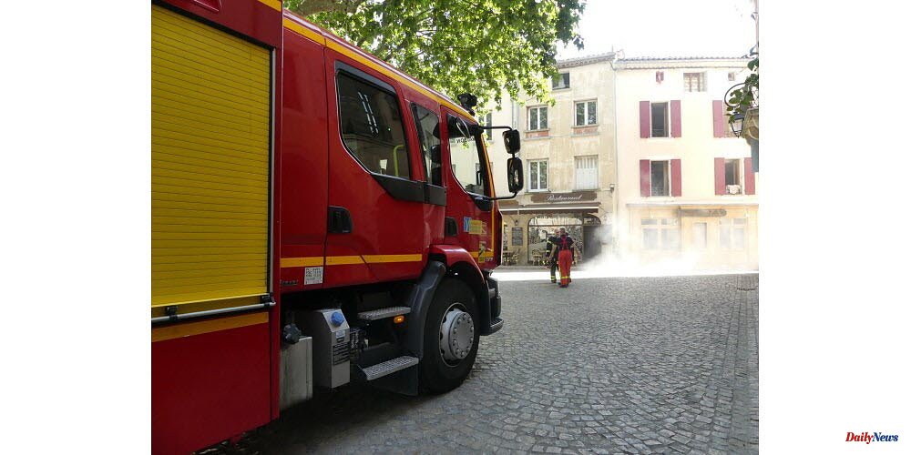 Buis-les-Baronnies. A restaurant in the center of the city's kitchen is on fire