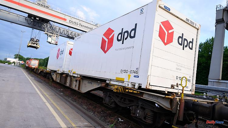 Start of freight train project: DPD also sends parcels by rail