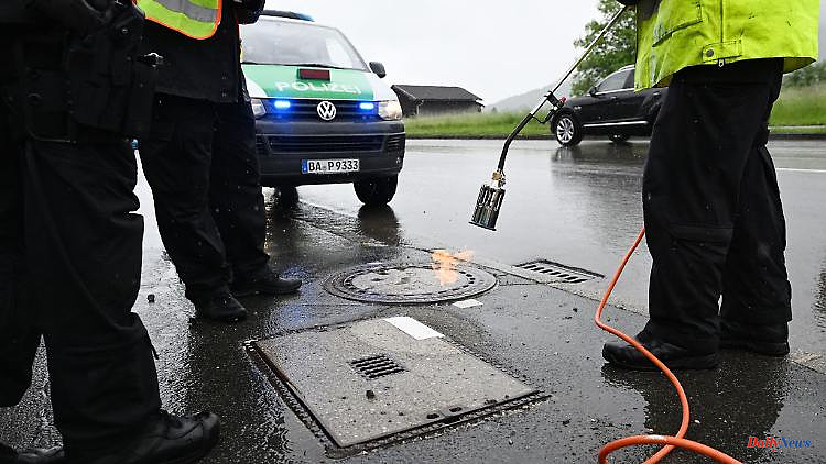 Bavaria: To be on the safe side: manhole covers are glued on before the G7 summit