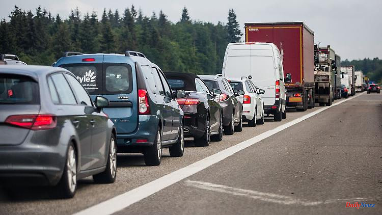 North Rhine-Westphalia: ADAC expects many traffic jams in NRW over the long weekend