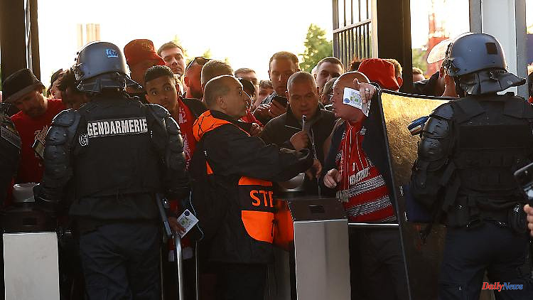Massive chaos around the stadium: Champions League final starts 37 minutes late