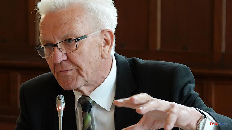 Baden-Württemberg: Kretschmann: affair about interior minister "political burden"