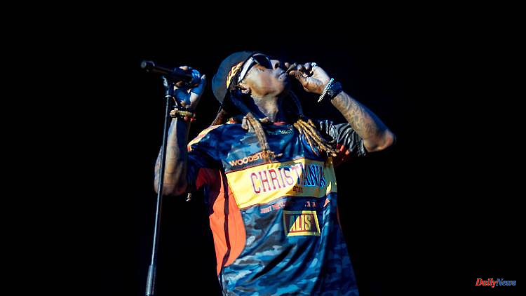 Because of prison sentence: Brits refuse entry to Lil Wayne