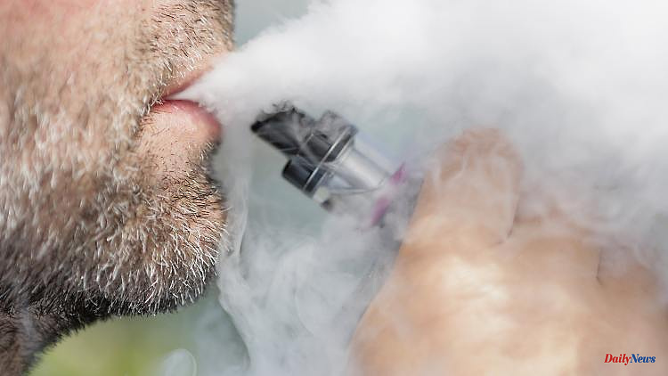 Consumers stock up: E-cigarette smokers propose an extra tax