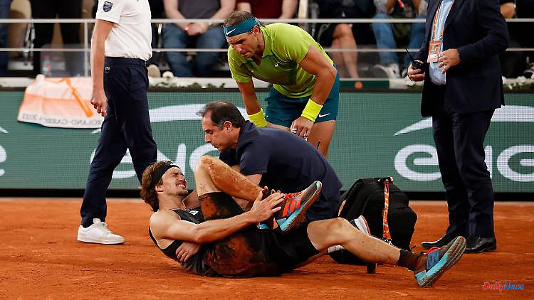 "All three ligaments torn": Zverev reports freshly operated from the clinic