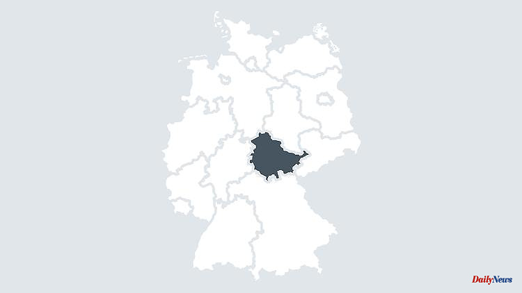 Thuringia: Leak in dangerous goods transporter: A4 closed at Rüdersdorf