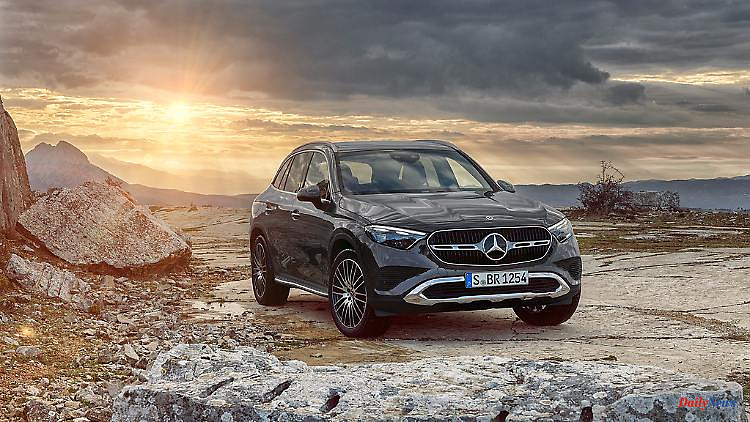 Only with four-wheel drive: The new Mercedes GLC - more car for more money