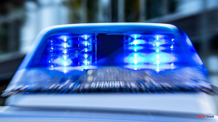 North Rhine-Westphalia: Drunk pedestrian causes an accident in front of the police station