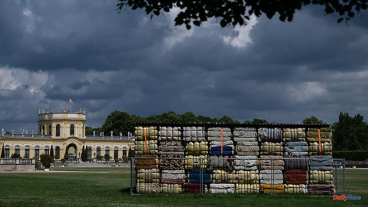 A lot is different this time: Documenta takes Reisscheune as a model