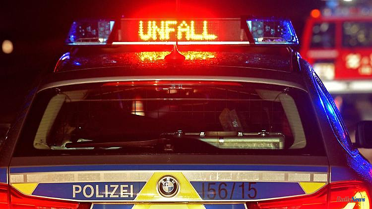 Bavaria: Car crashes into barrier after Erlangen Bergkirchweih