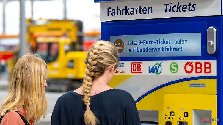 Traveling with a climate ticket?: The government is probably considering the successor to the 9-euro ticket
