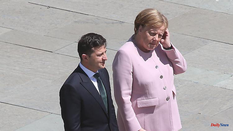 The reason was probably two things: Merkel talks about seizures