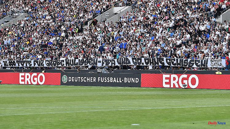 "FIFA and Co. without a conscience!": Banner ensures police action at DFB game