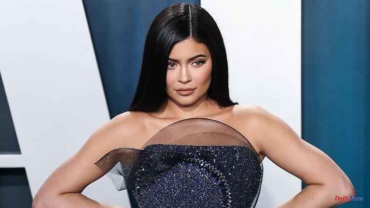 Instagram tricked: Kylie Jenner frees nipples