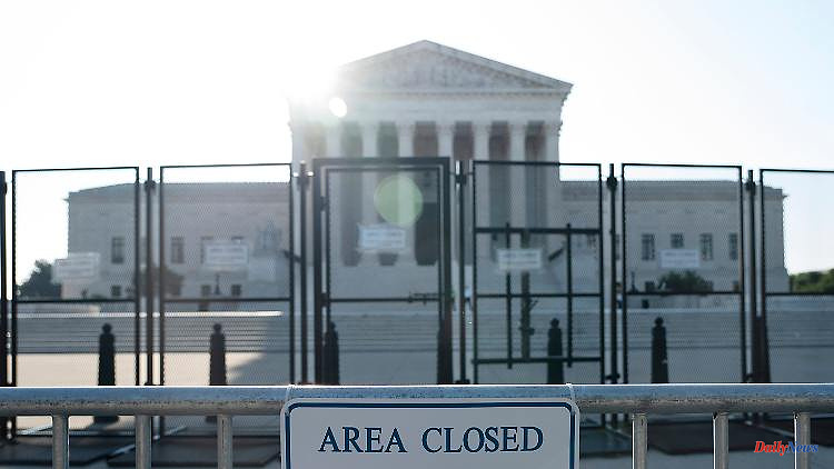 States can decide: US Supreme Court overturns right to abortion