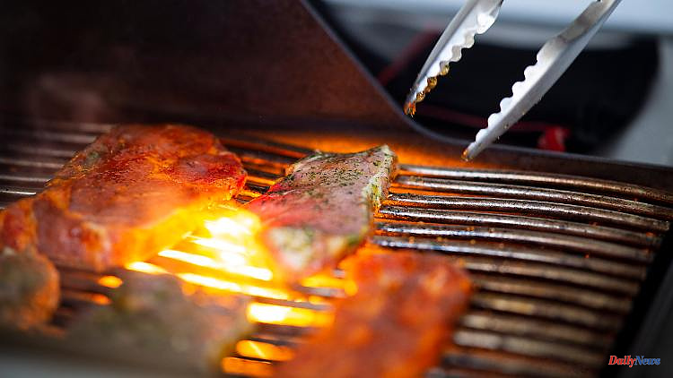 Avoiding neighborhood disputes: Where and when can you grill?
