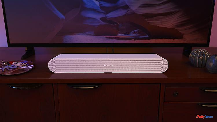 Nevertheless, something is missing: the small Sonos Ray soundbar sounds pretty big