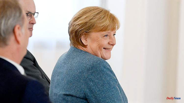 Eagerly awaited appearance: Merkel returns to the big stage