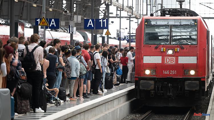 Overcrowded train stopped: 9-euro ticket with baptism of fire over Pentecost