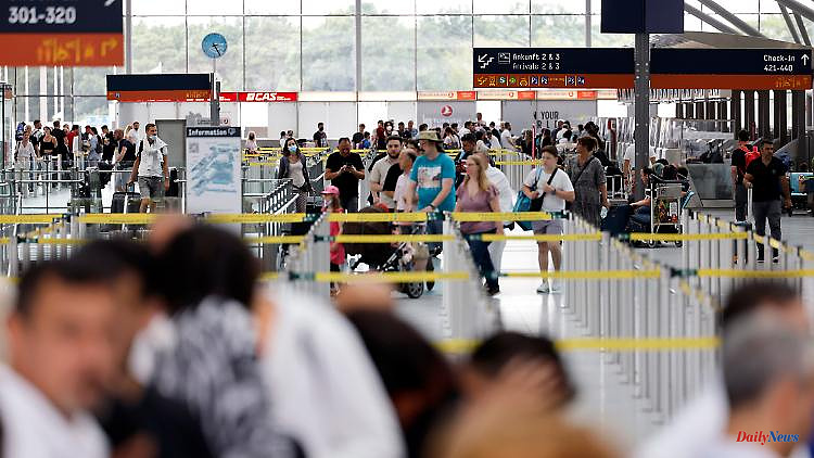 Trouble at the airport: How the flight chaos should be alleviated