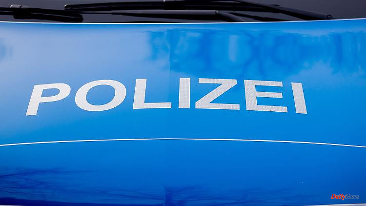 Bavaria: Police take man out of smoke-filled apartment