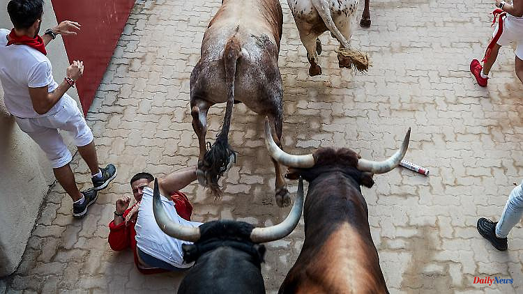 Buttocks and genital injuries: 52 people injured in bull running in Pamplona