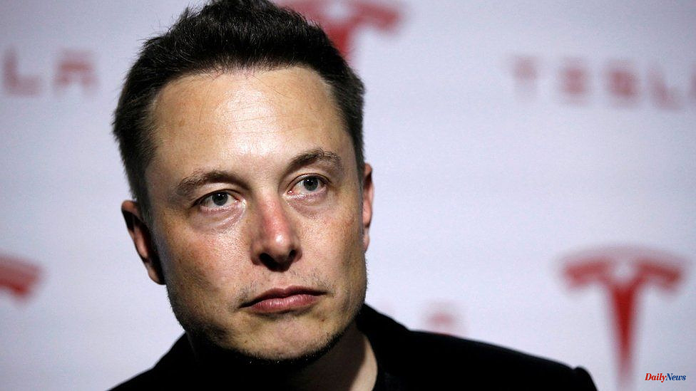 Elon Musk threatens walk out of Twitter deal