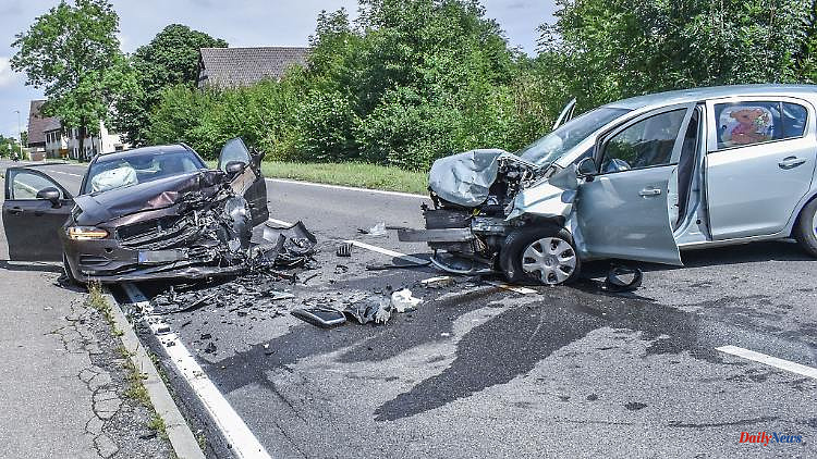 Baden-Württemberg: Two-year-old child dies after a head-on collision
