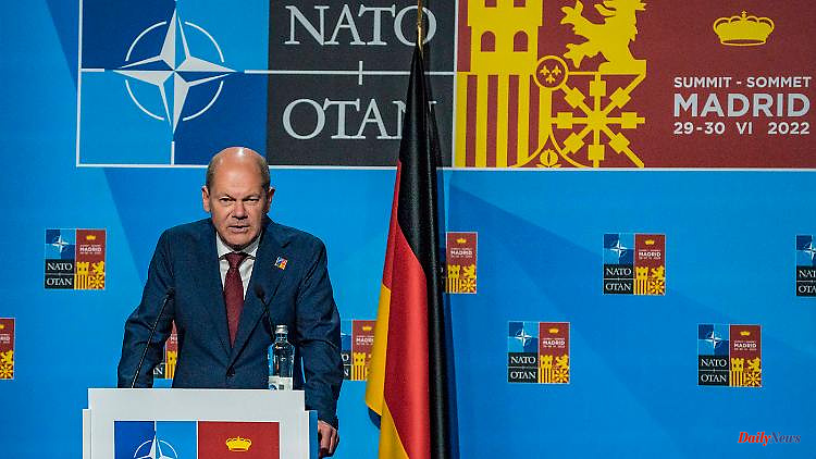 More commitment to NATO?: Expert: "Germany can't just swim along"