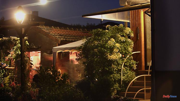 Enjoy summer nights: planting and lighting tips for the garden