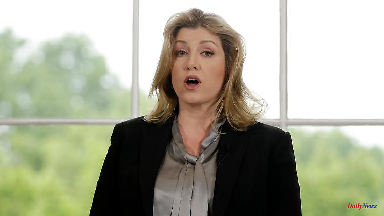 Mordaunt complains of "hate campaign": fight for Johnson's successor is getting rougher