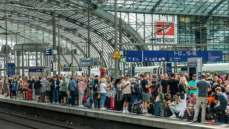 State of Deutsche Bahn: Unions: "The 9-euro ticket makes you sick"