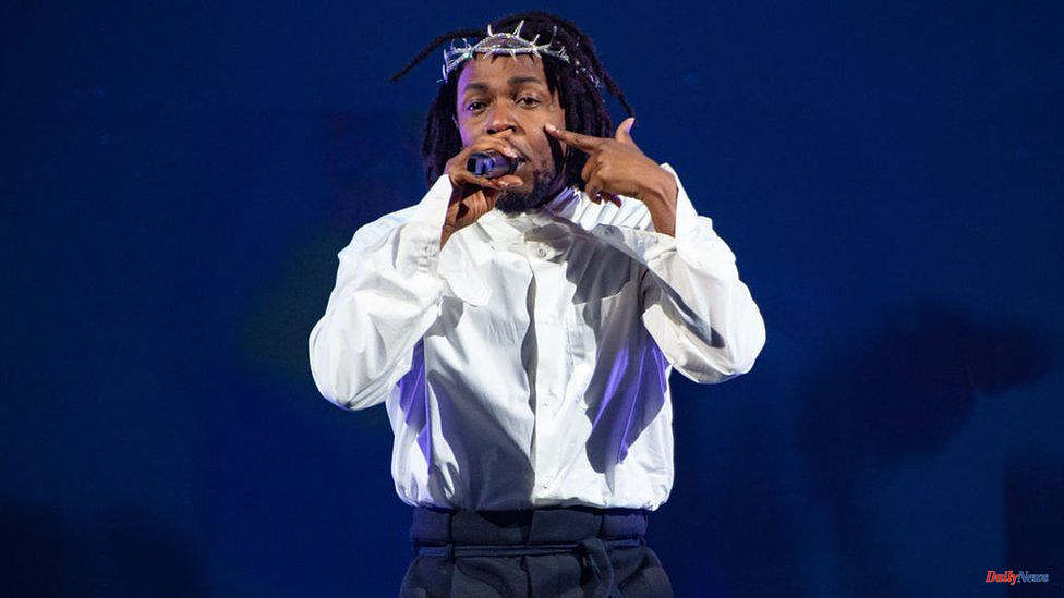 Kendrick Lamar concludes Glastonbury with a plea for women's rights