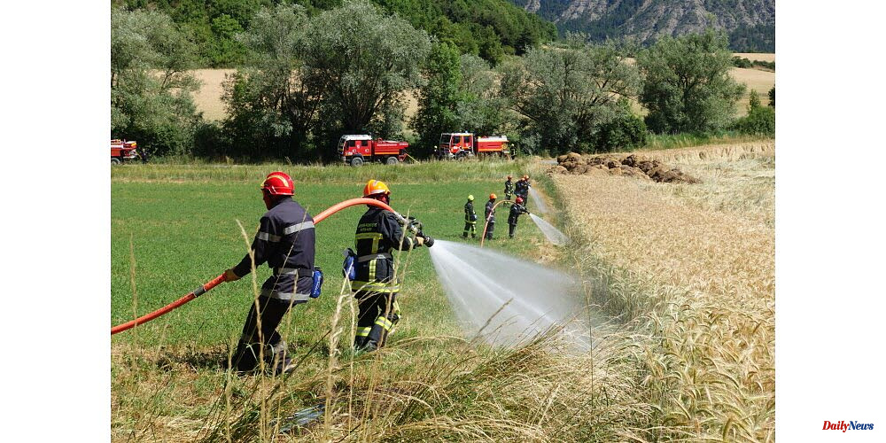 High mountains. Aspremont: A brush fire strikes the clay pigeon-shooting huts