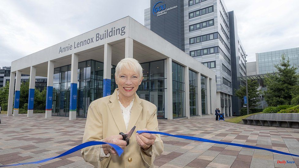 Glasgow Caledonian University names building Annie Lennox after it