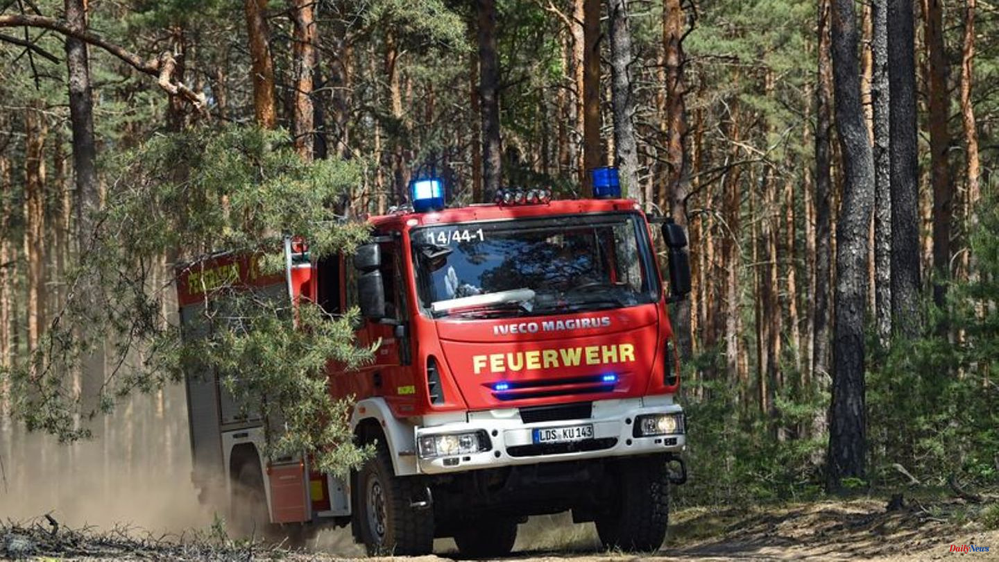 Rhein-Lahn-Kreis: Hard-to-reach forest fire keeps the fire brigade in suspense