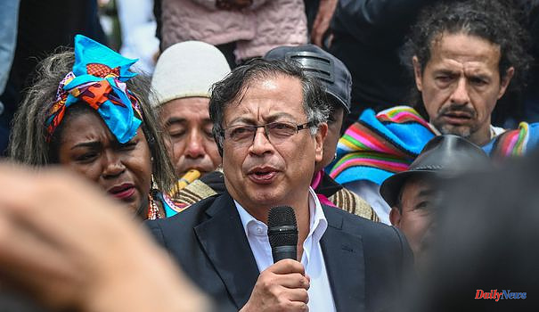 Colombia: Gustavo Petro, first leftist president, takes oath