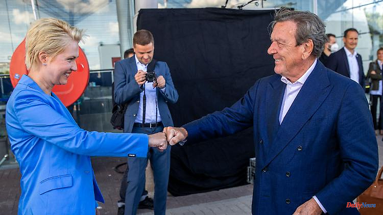 Unbroken closeness to Putin: Schröder's statements in a fact check