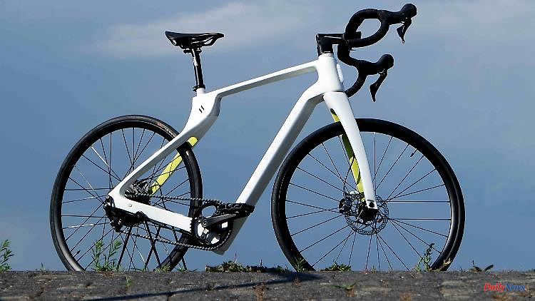Superstrata Electric on test: A 3D-printed e-racing bike