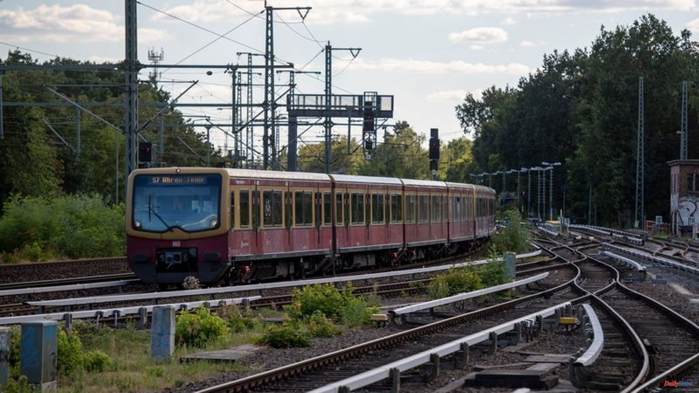 Emergencies: the train runs again after a fire in Grunewald - the danger remains