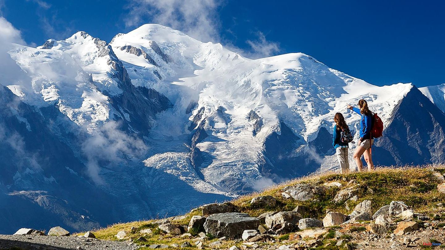 Alpinism: climate change on Mont Blanc: rockfall with boulders "as big as refrigerators"