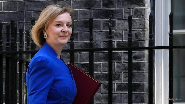 Tory presidency election begins: Liz Truss continues to get support