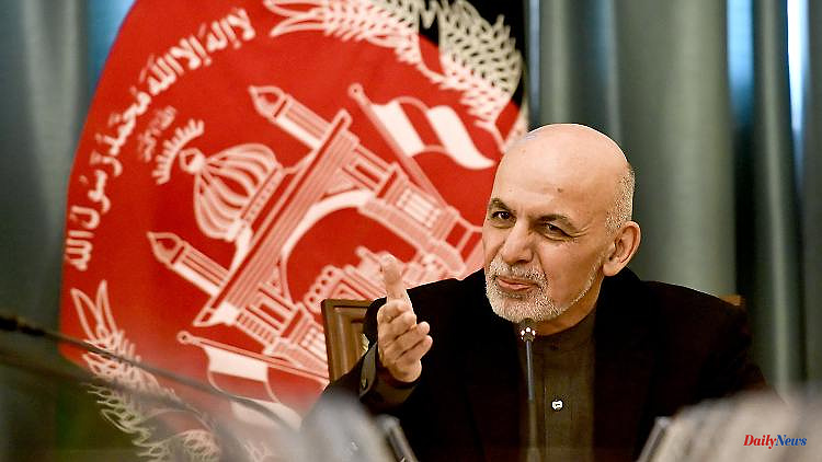 Ghani: "I was the last one": Afghanistan's ex-president justifies his flight