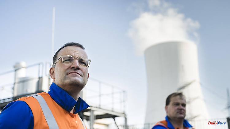 Habeck: "Painful operation": Union is up in arms against the gas levy