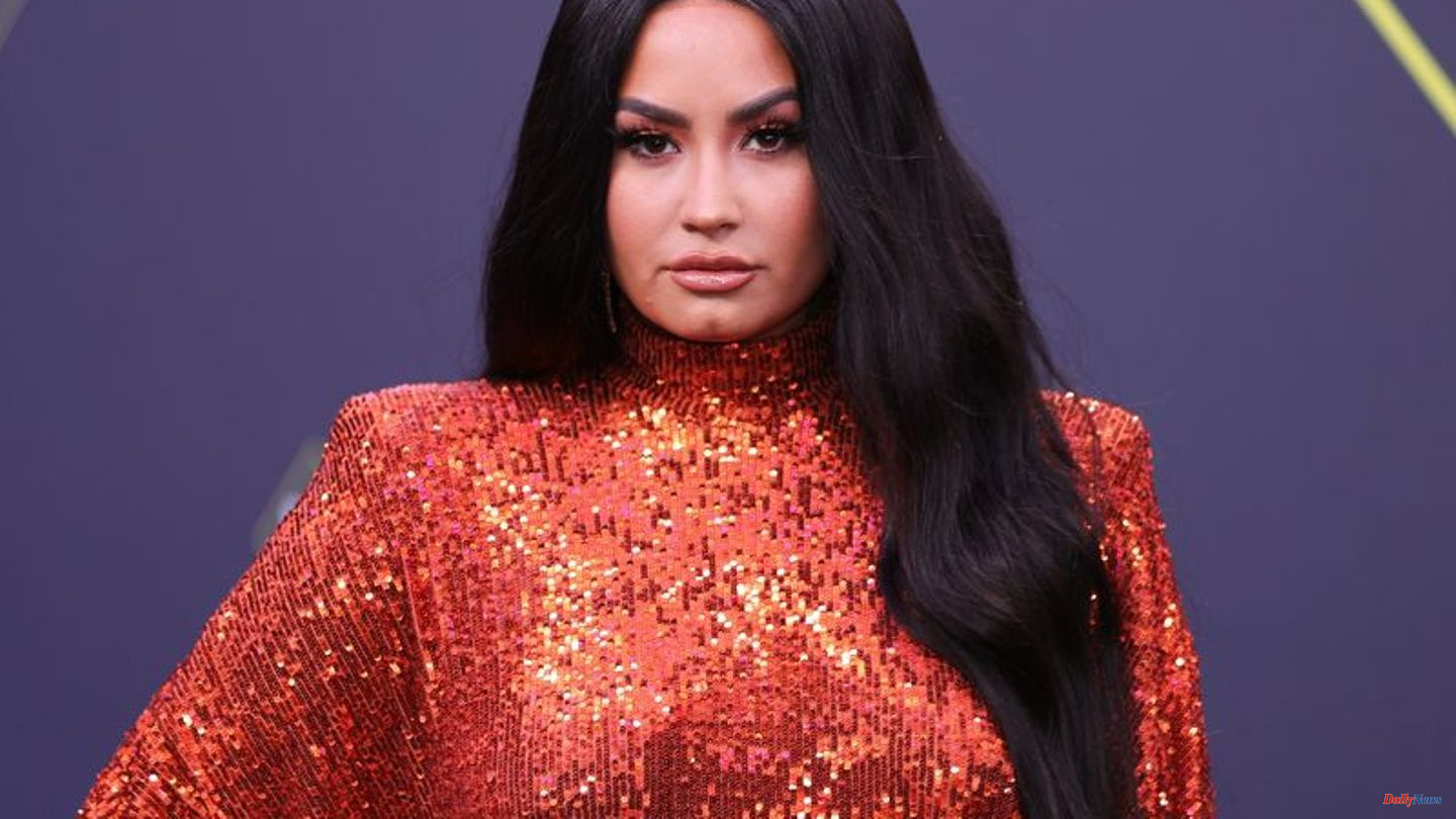 they/them/she/her: Demi Lovato changes pronouns again