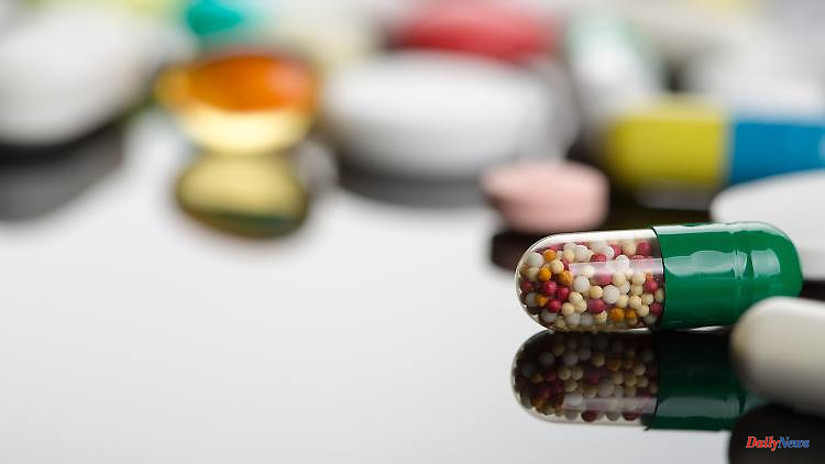 Extra vitamins and minerals: Dietary supplements useful or harmful?