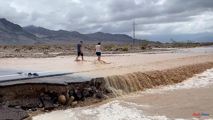 After heavy rains: Hundreds evacuated from Death Valley