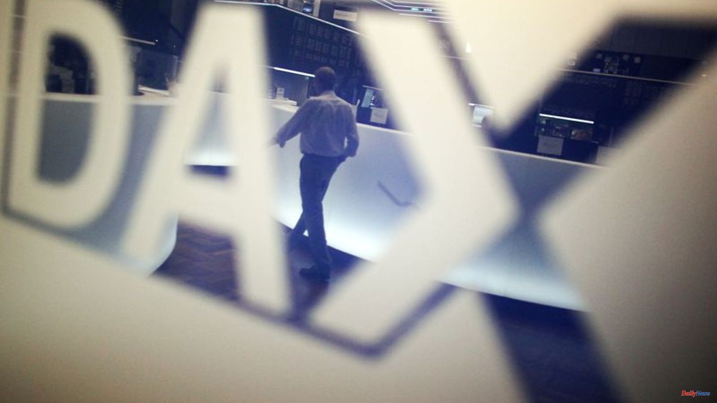 Stock exchange in Frankfurt: Dax gives way